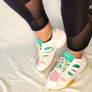 ADIDAS TORSIÓN SNEAKERS